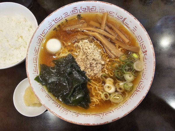 「スタミナラーメンしょうゆ＋にんにく　700＋50円」@スタミナ一番の写真