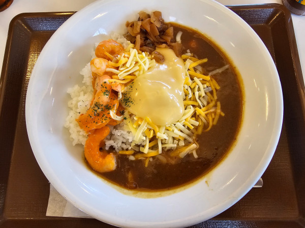 「【限定】チーズぷりぷりエビのビスクソースカレー　990円」@すき家 7号弘前高崎店の写真