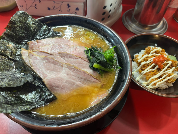 「中盛チャーシュー麺　半ライス ¥1,370」@とらきち家 光の写真