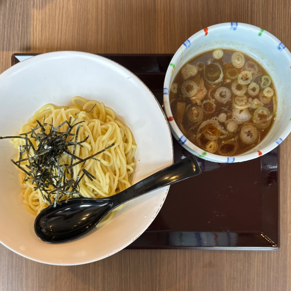 「寝かし醤油つけ麺」@麺DINING まんまるの写真