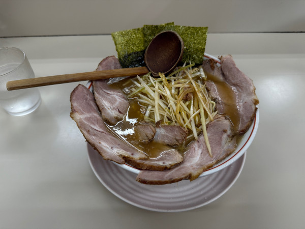 「ねぎチャーシューめん＋大盛り」@ラーメンショップ 希望ヶ丘店の写真