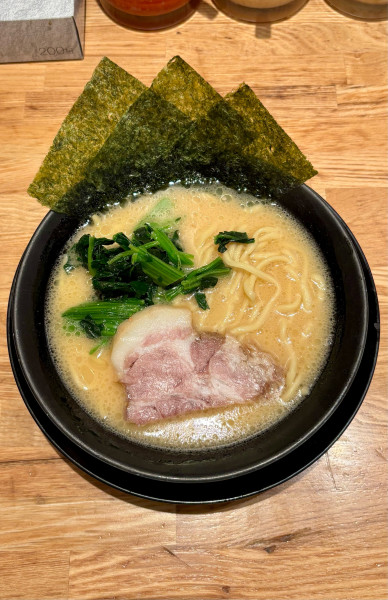 「ラーメン（850）」@家系ラーメン 頂㐂家 長堀橋店の写真