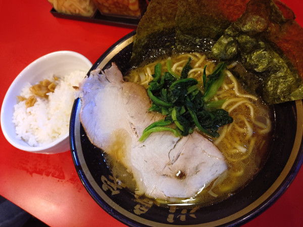 「ラーメン、ライス」@横濱家系ラーメン 川島家の写真