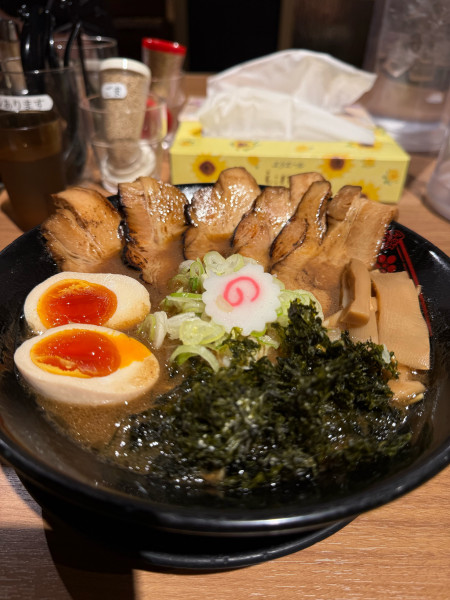 「特製濃厚豚骨醤油ラーメン」@金澤濃厚豚骨ラーメン 神仙の写真
