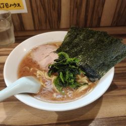 ラーメン並　800円