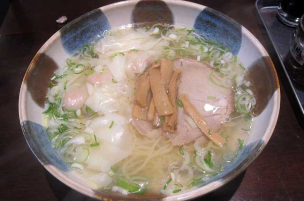 「ワンタン麺塩　1,200円」@麺厨房あじさい JR函館駅店の写真