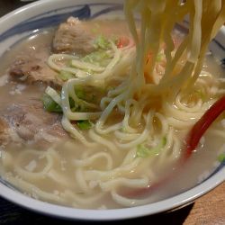 ソーキそば(味濃いめ)＋大盛り