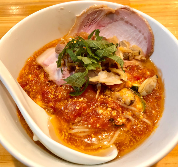 「【限定】冷製トマトソースまぜそば　1350円」@川の先の上の写真