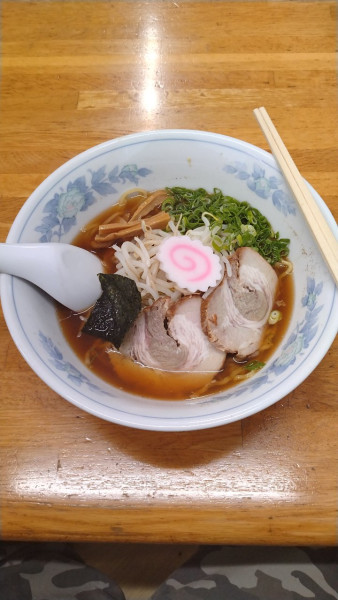 「しょうゆらーめん」@長崎ちゃんぽん 新平の写真