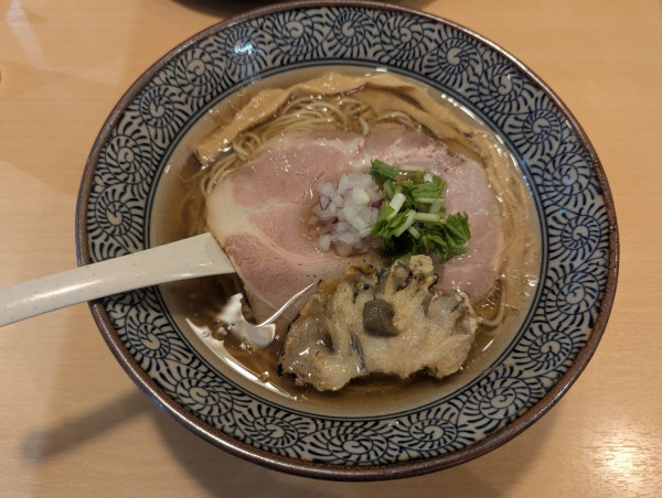 「ずわい蟹中華そば」@鴨と上州地鶏 中華そば 鷹の写真