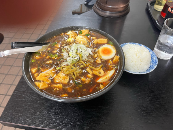 「麻婆麺大盛り、味玉、半ライス」@二代目めん家 味味の写真