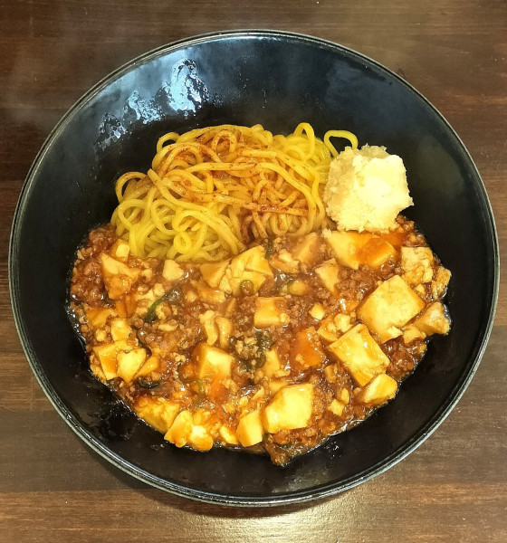「麻婆らーめん 1000円＋にんにく 100円」@台湾担々らーめん 鳴子飯店の写真