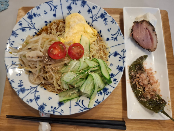 「冷やし中華セット１３００円」@のん散歩の写真