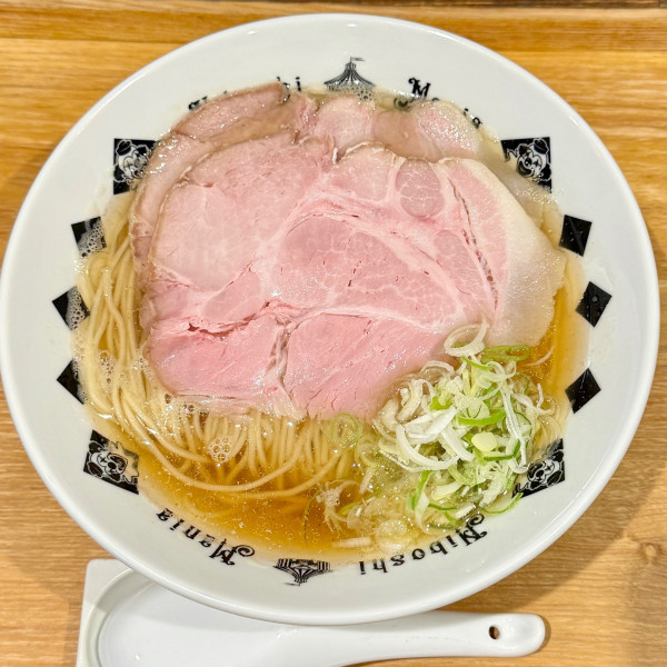 「銀鱗伊予いりこ蕎麦　黄ニラの和え玉」@NIBOSHIMANIAの写真