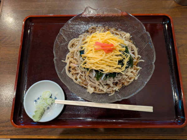 「冷したぬき(そば)：1,300円」@よつぎやの写真