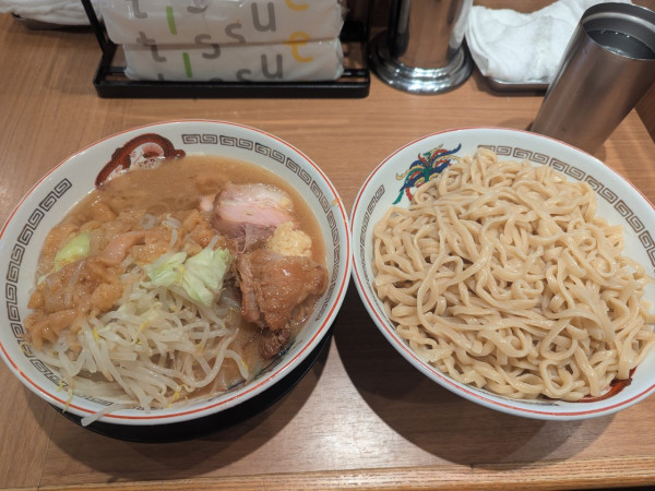 「大つけ麺　豚増し　麺増し」@豚山 上野店の写真