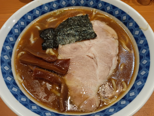 「醤油ラーメン・麺少なめ（￥1,000）」@中華そばの店 りょうがの写真
