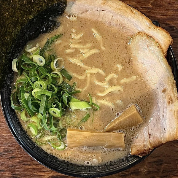 「極老とんこつ」@博多とんこつ 天神旗の写真