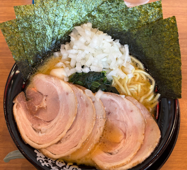 「チャーシュー麺+海苔」@町田商店 中山店の写真