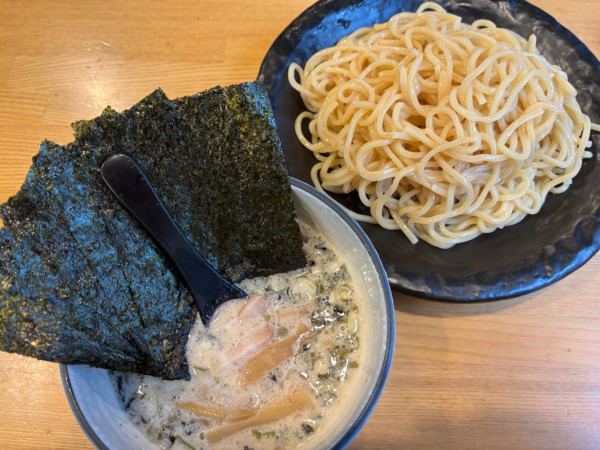 「塩つけ麺+海苔」@つけ麺 ががちゃい 中山店の写真