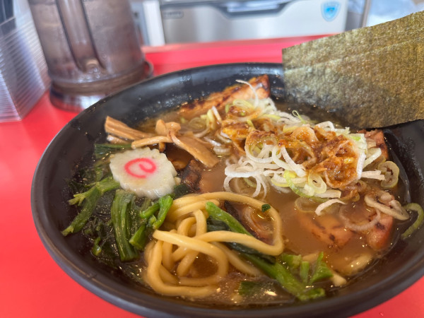 「バラ焼豚ラーメン 1400円」@ラーメンいっとくの写真