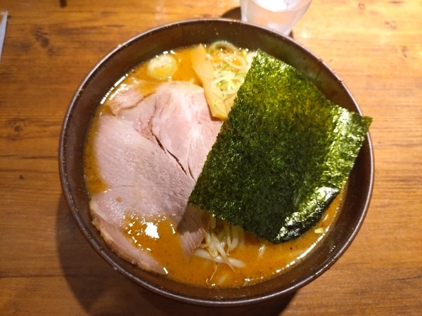 「みそらーめん1,030円」@北海道らーめん 楓 日ノ出町店の写真