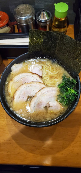 「ラーメン中盛りバラチャーシュー」@らーめん ささきの写真