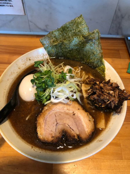 「醬油あらびき全部のせ」@ボニート・ボニートの写真