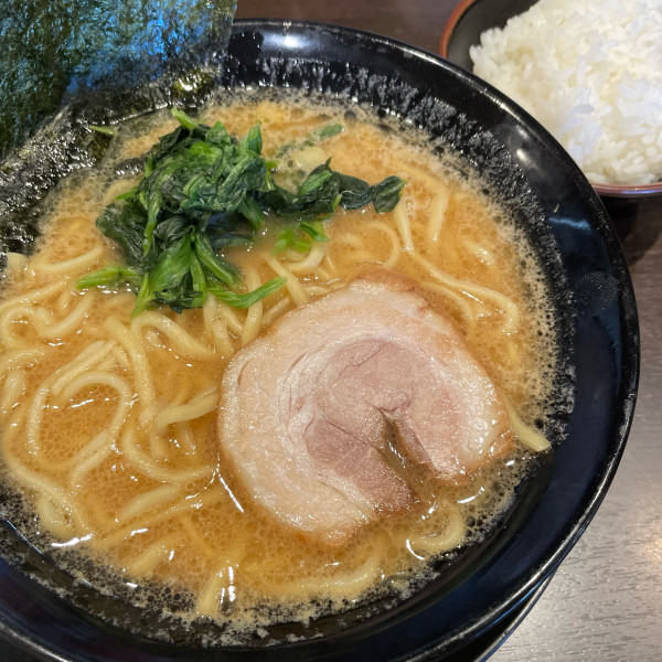 「ラーメン　840円」@横浜家系ラーメン 太田商店の写真