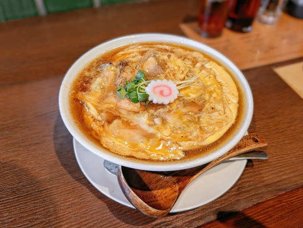 「純製 親子ラーメン」@焼鶏ラーメン あらやの写真