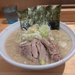 ラーメン太麺+替玉細麺