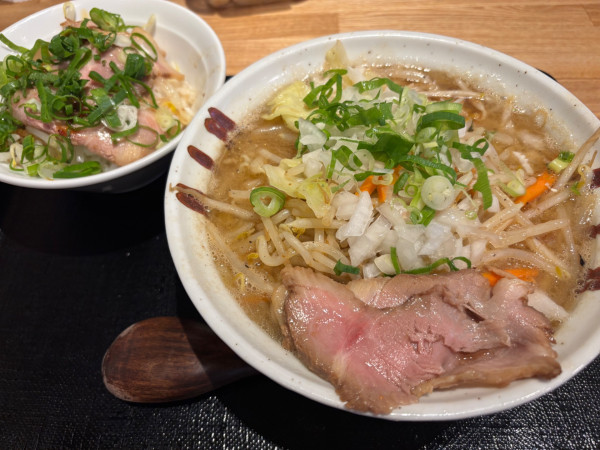 「むさ流豚骨らぁ麺+チャーシューごはん」@麺処 むささんじんの写真