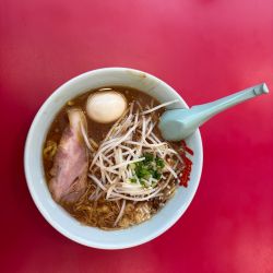 焦がし醤油ラーメン