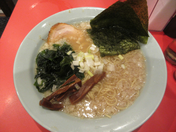 「ラーメン（850円）」@ラーメンショップ〇Qの写真