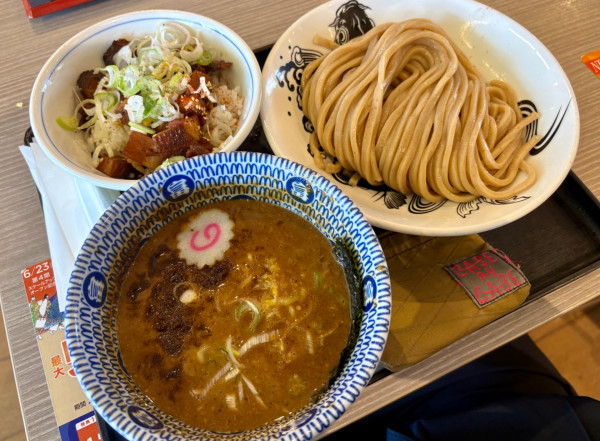 「つけめん＋炙り肉飯」@松戸富田製麺 三井アウトレットパーク木更津店の写真