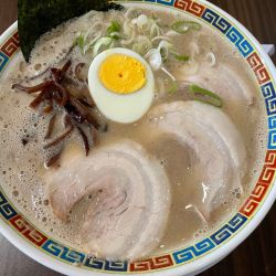 久留米らーめん　￥９００