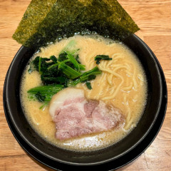 家系ラーメン 頂㐂家 長堀橋店の画像