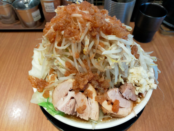 「小ラーメン1000円」@ラーメン 裏二郎 日吉本店の写真