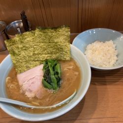 ラーメン（並）　850円