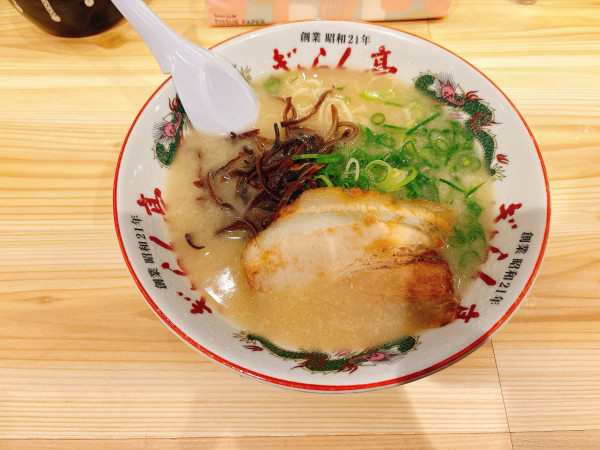 「5割ラーメン＋Bセット」@ぎょらん亭 大名店の写真