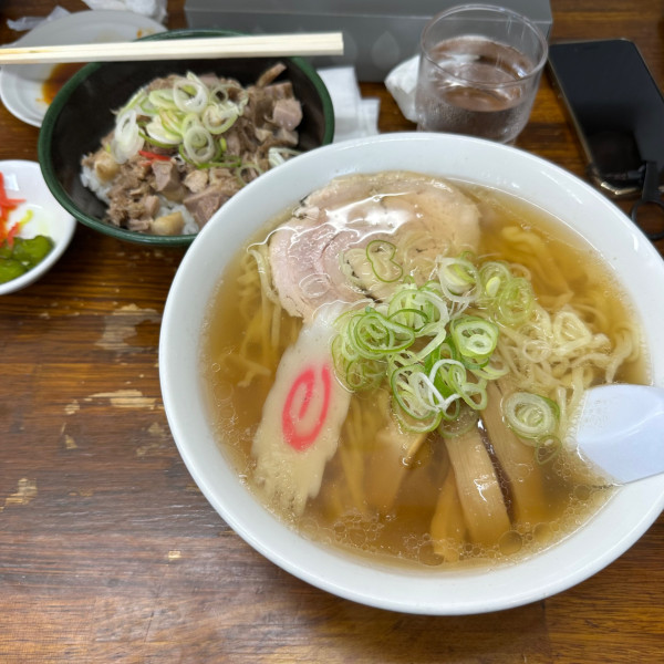 「ラーメン大盛+チャーシュー丼 ¥?」@青竹手打ちラーメン 日向屋の写真