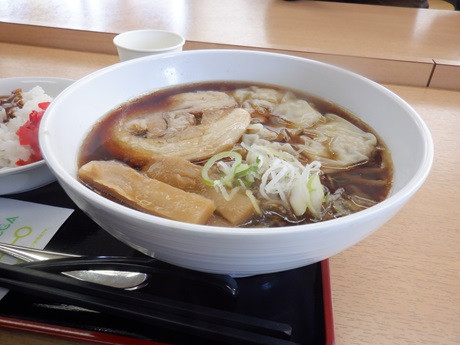 「ワンタンメン」@美野里PA 下り線の写真