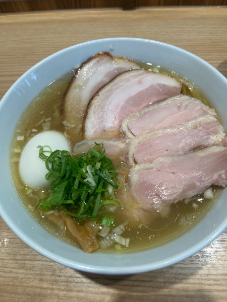 「しお全部乗せ大盛(手揉み麺)」@しおらーめん進化 2ndの写真