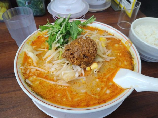 「うまから担々麺・野菜トッピング」@ラーメン魁力屋 吉祥院店の写真