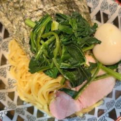 つけ麺中盛ホウレンソウ味玉