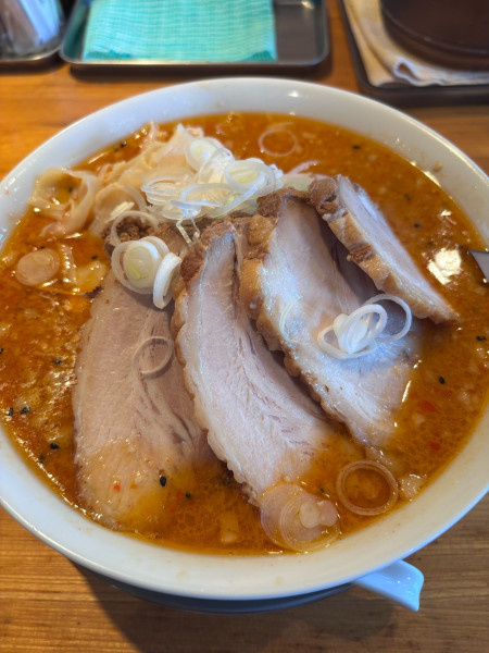 「辛味噌チャーシュー麺大盛」@手打ちラーメン 谷家の写真