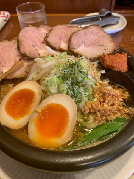 「直火コク味噌気合入り(味玉ﾁｬｰｼｭｰ)」@ラーメン翔屋の写真