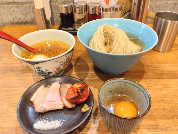 「限定　ローストトマト鶏と豚昆布水つけめん中盛＋出汁割り卵」@麺処 青野の写真