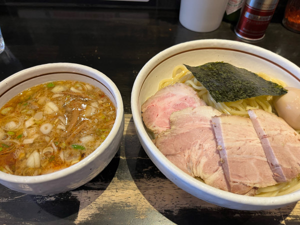 「まる得つけそば+チャーシュー、中盛」@中華そば しながわの写真