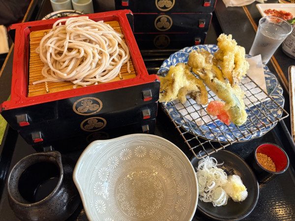 「重まいたけ 1100円 他いろいろ」@美濃屋文右衛門 池袋東口店の写真